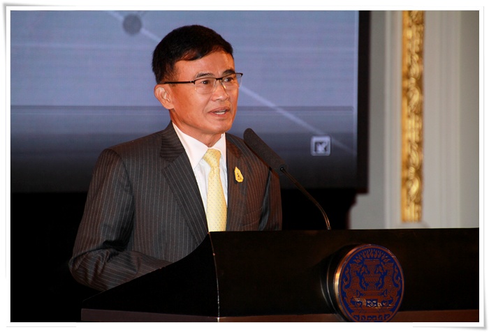 ﻿รัฐมนตรีว่าการกระทรวงยุติธรรม แถลงผลงานครบ1ปี ณ ตึกสันติไมตรี(หลังนอก)ทำเนียบรัฐบาล 